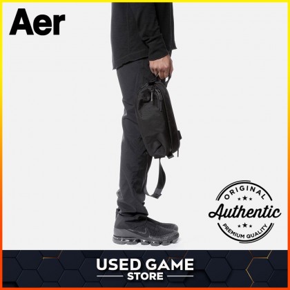 Aer Day Sling 2 - Sling Bag Shoulder Bag Everyday Carry Bag - Black Aer Day Sling 2 - Sling Bag Shoulder Bag Everyday Carry Bag - Black