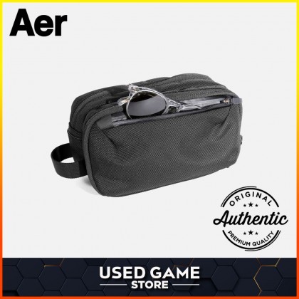 Aer Dopp Kit 2 - Minimal Travel Organise Durable Multi Toiletry Pouch - Black Aer Dopp Kit 2 - Minimal Travel Organise Durable Multi Toiletry Pouch - Black